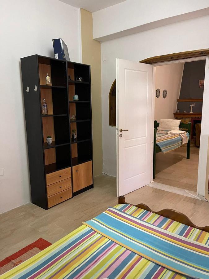 Spyro's House Chlomotiana Appartement *